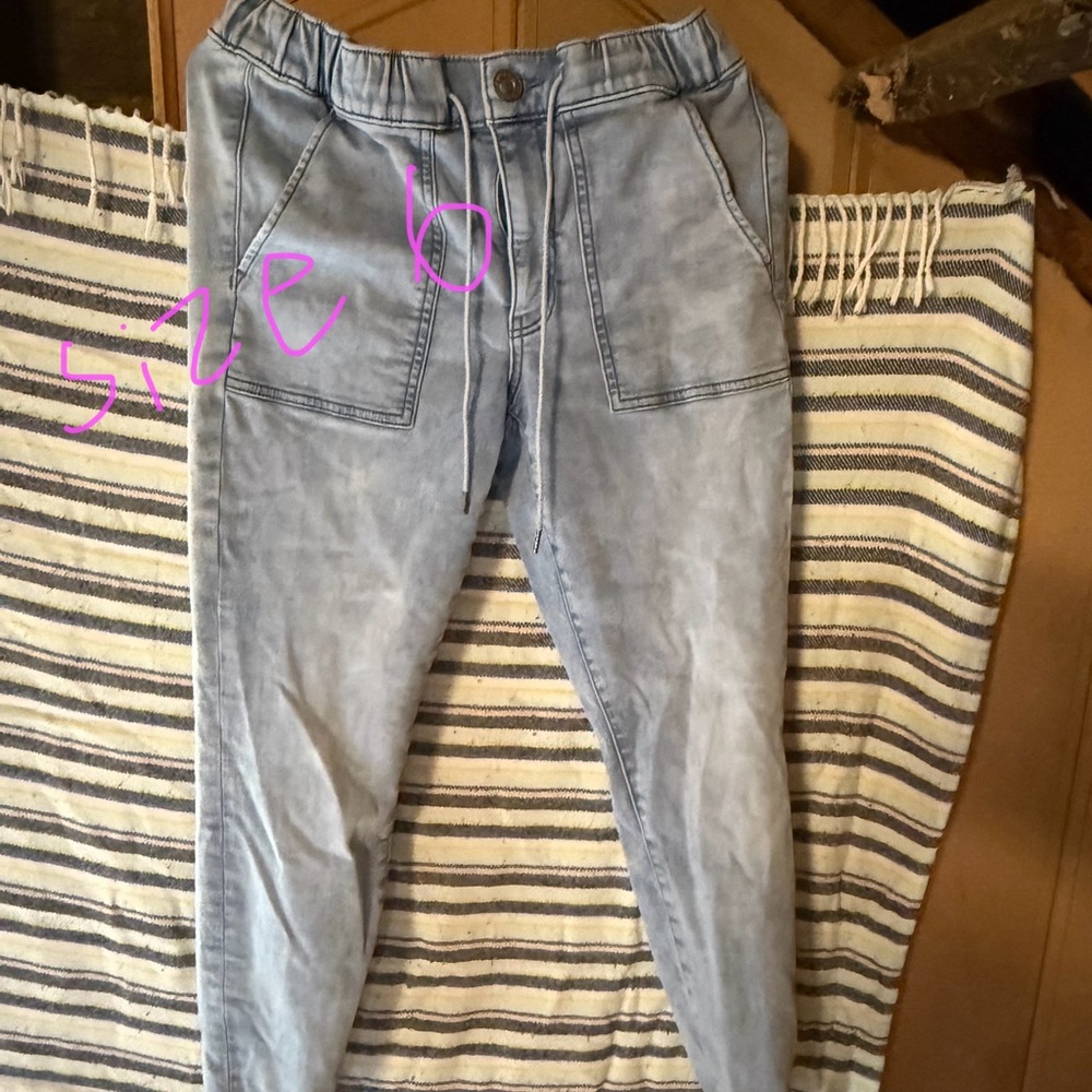 American Eagle Outfitters Light Blue Jeggings
